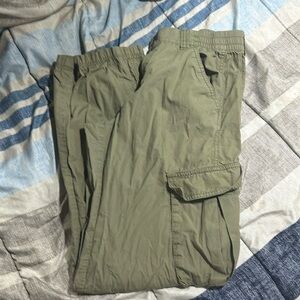 Green cargo pants